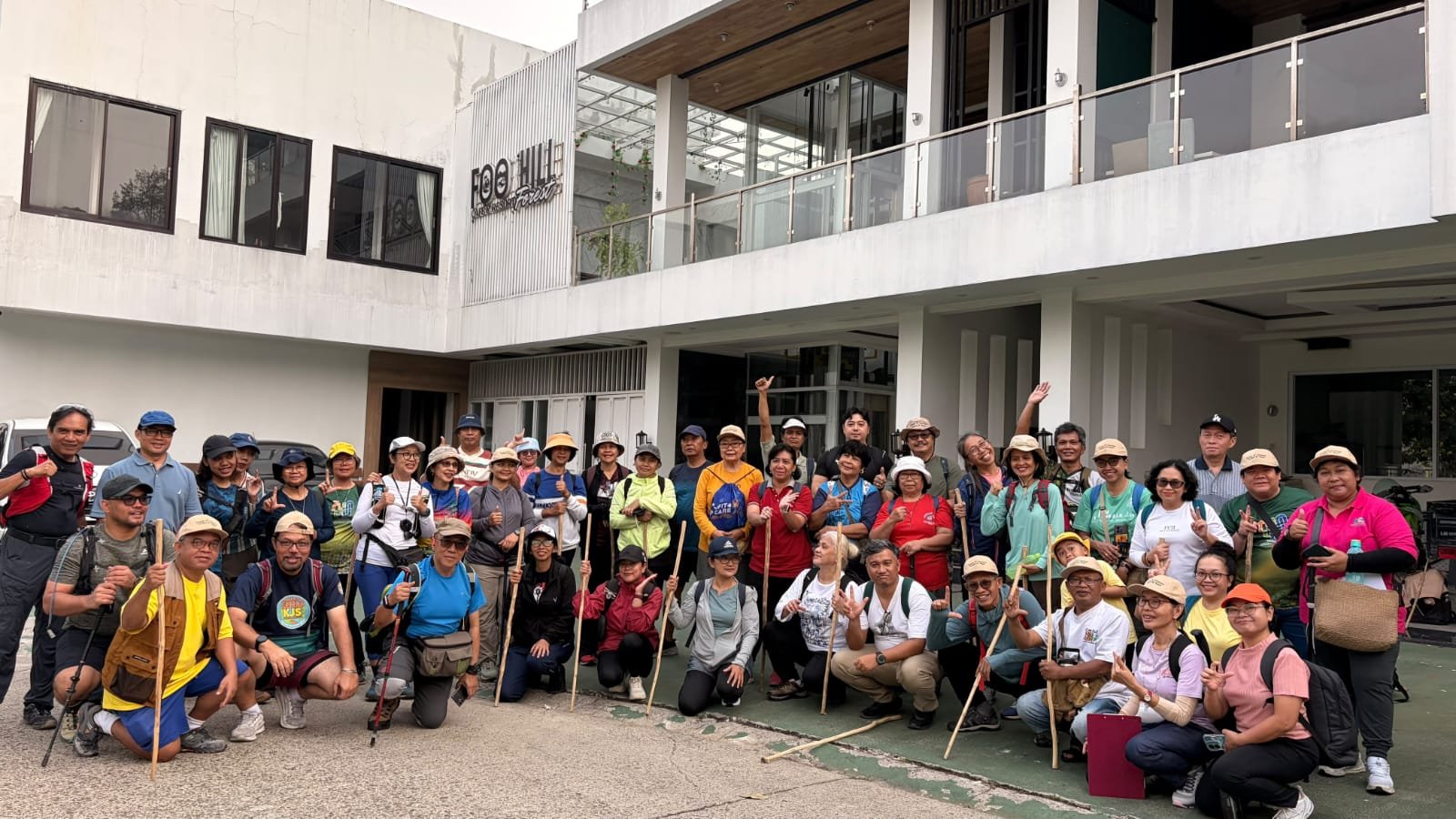 Trekking & Forest Immersion: A Journey Toward Ecological Awareness di Curug Cibingbin